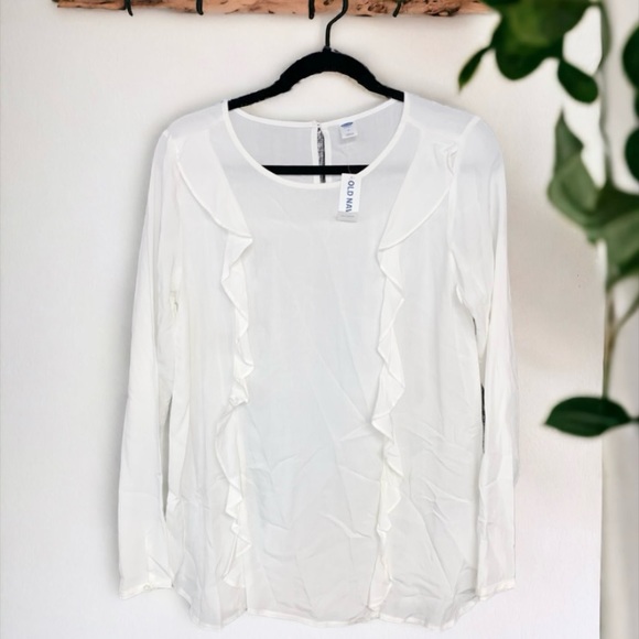 OLD NAVY Whip Cream Ruffle Top - Picture 5 of 11
